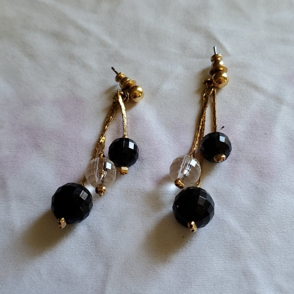 3 for $15 💥 Lovely Earrings!